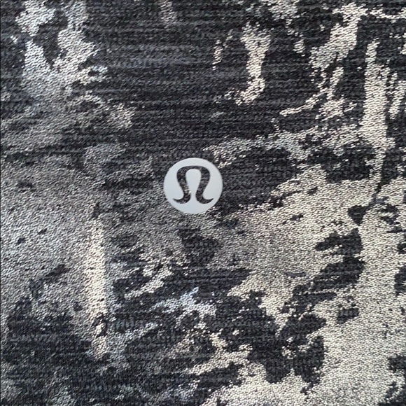 Lulu Leggings - Picture 4 of 5